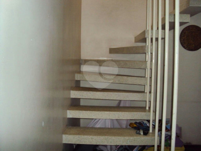 Sobrado à venda com 3 quartos, sendo 1 suíte,  em Parque Peruche, São Paulo, SP