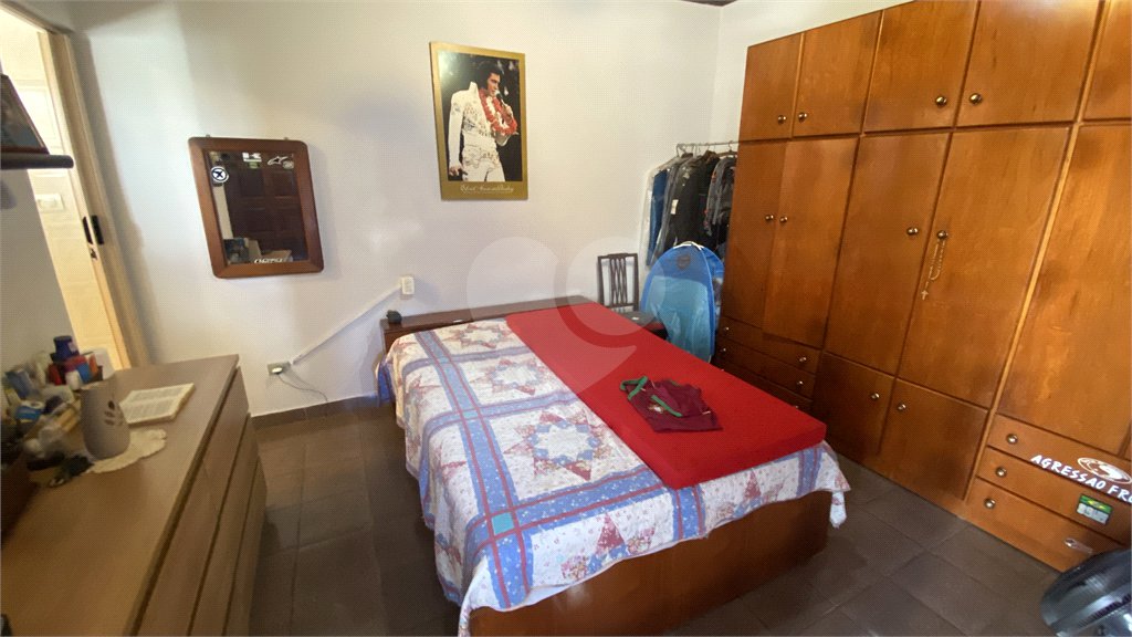 Casa Térrea à venda com 4 quartos, sendo 1 suíte, em Campo Grande, São Paulo, SP