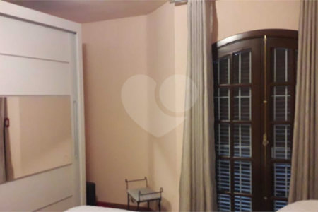 Casa à venda com 3 quartos, sendo 1 suíte, em Vila Gustavo, São Paulo, SP
