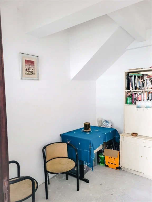 Sobrado à venda com 4 quartos, sendo 2 suítes, em Vila Madalena, São Paulo, SP