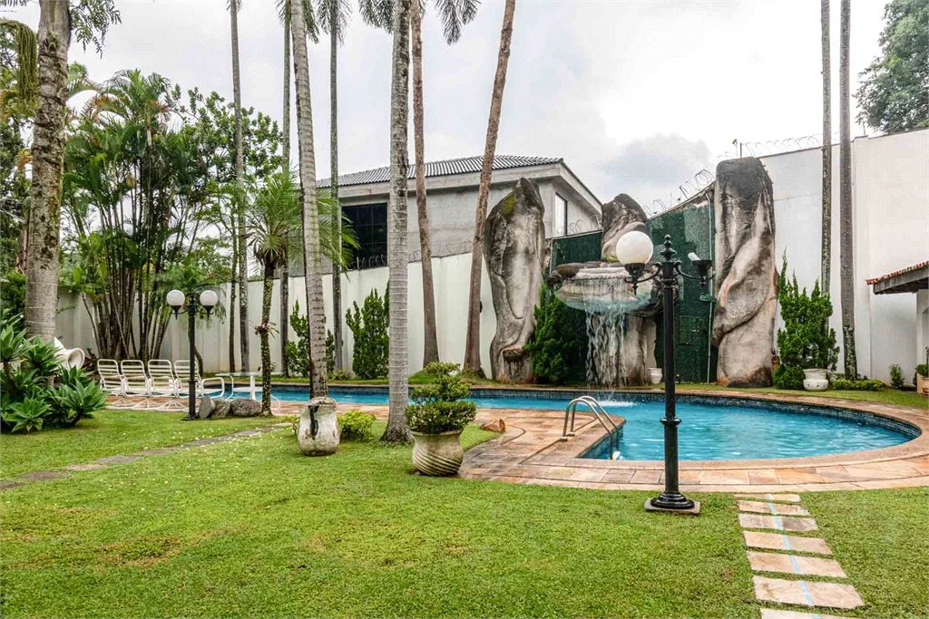 Casa à venda com 5 suítes em Fazenda Morumbi, São Paulo, SP
