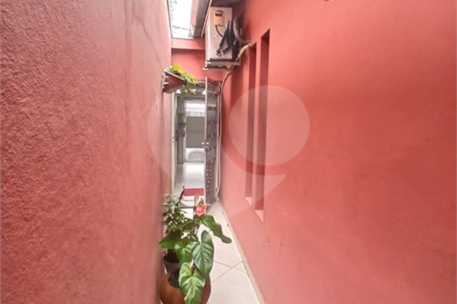 Casa à venda com 3 quartos, sendo 1 suíte, em Campo Limpo, São Paulo, SP