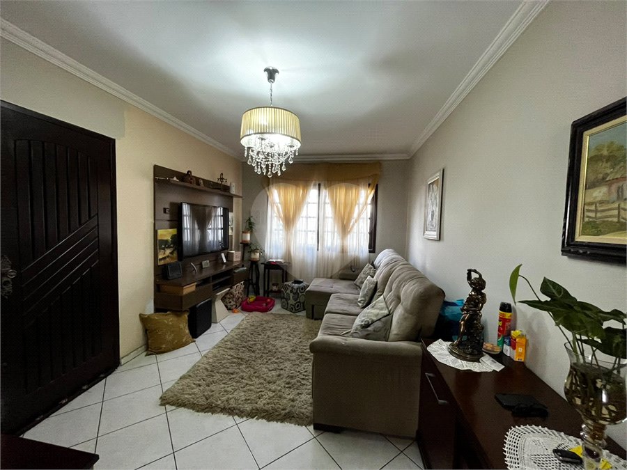 Sobrado à venda com 3 quartos, sendo 1 suíte, em Jaraguá, São Paulo, SP