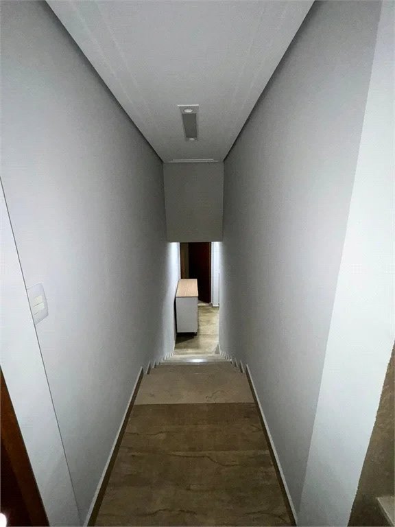 Casa à venda com 3 quartos, sendo 1 suíte, no condomínio Residencial Jardim das Flores 1510, Cotia - SP