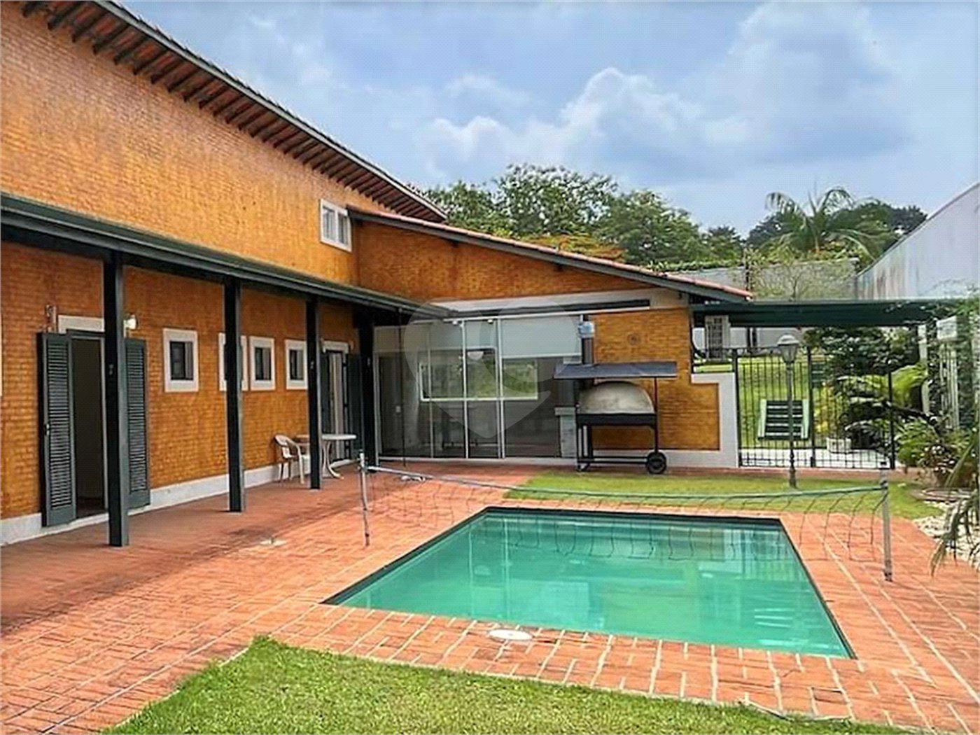 Casa à venda com 4 suítes no condomínio Miollo da Granja, Cotia - SP