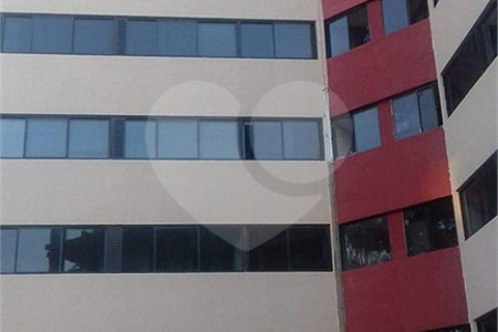 Apartamento à venda com 3 quartos, sendo 1 suíte,  em Jardim Parque Morumbi, São Paulo, SP