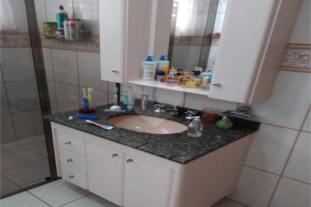 Sobrado à venda com 3 quartos, sendo 2 suítes, em Jardim Santa Emília, São Paulo, SP