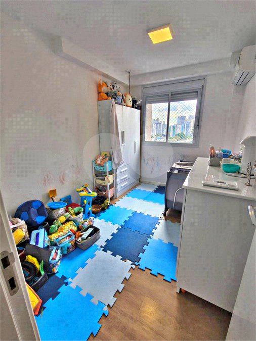 Apartamento à venda com 3 quartos, sendo 1 suíte,  em Jardim Caravelas, São Paulo, SP