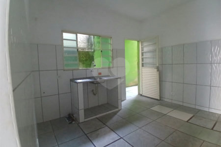 Casa à venda com 2 quartos em Jardim das Palmeiras, Atibaia, SP
