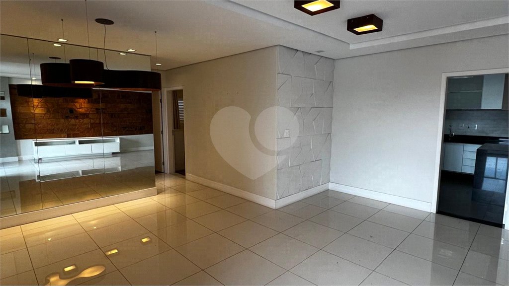 Apartamento à venda com 2 quartos, sendo 1 suíte, no Centro, Itapetininga, SP