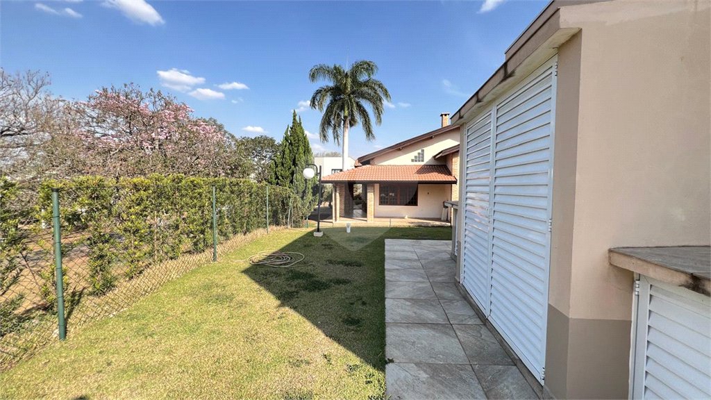 Casa à venda com 3 suítes no condomínio Haras Paineiras, Salto - SP