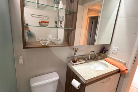 Apartamento à venda com 3 quartos, sendo 1 suíte,  no Centro, Diadema, SP