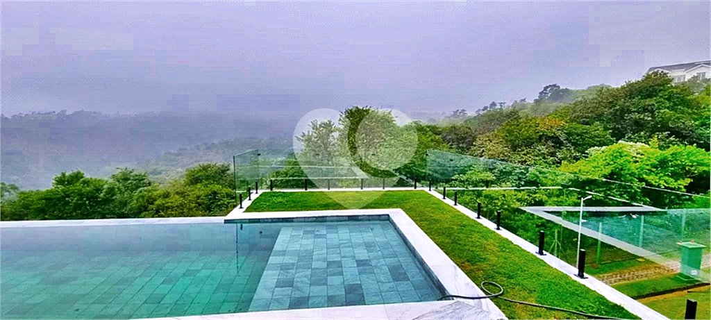 Casa à venda com 4 suítes no condomínio Genesis II, Santana de Parnaíba - SP
