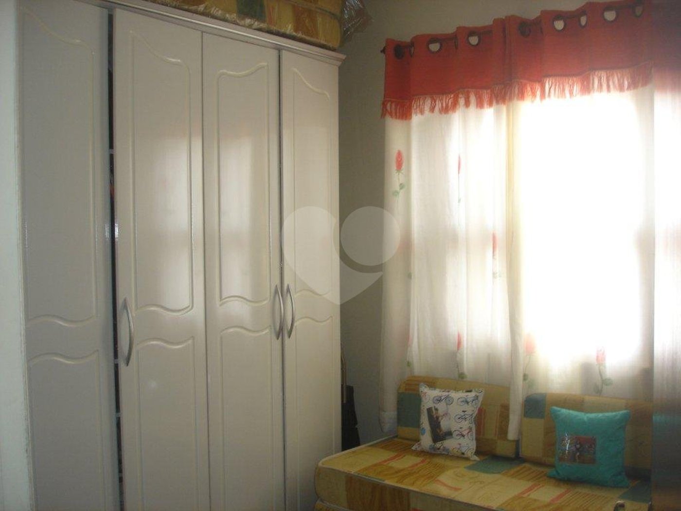 Sobrado à venda com 5 quartos, sendo 2 suítes,  em Jardim Leonor Mendes de Barros, São Paulo, SP