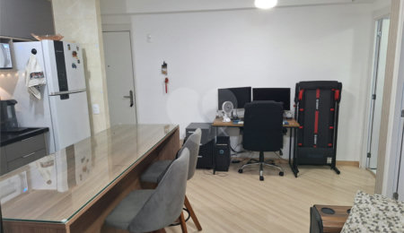 Apartamento à venda com 1 quarto em Cambuci, São Paulo, SP