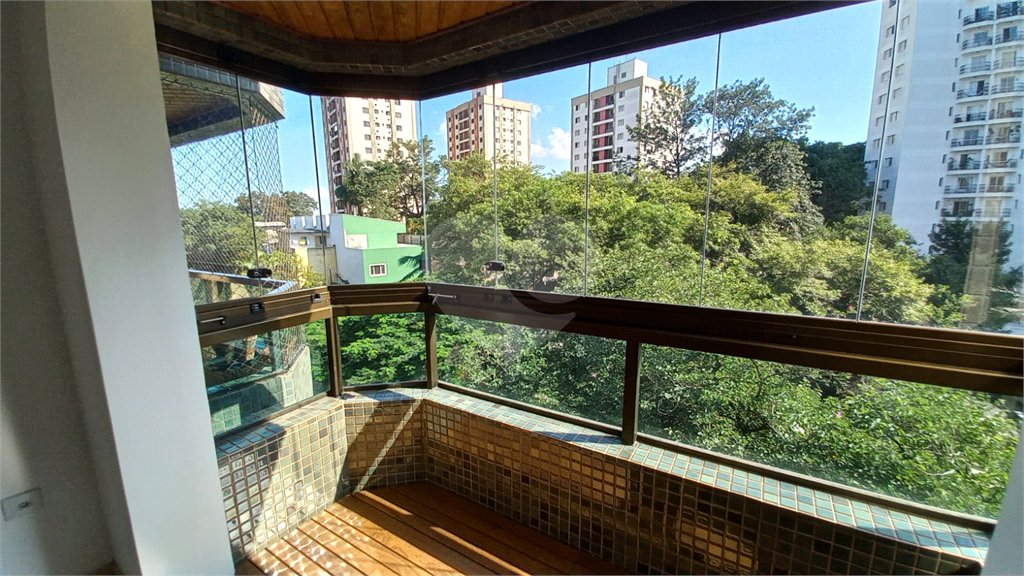 Apartamento à venda com 3 quartos, sendo 1 suíte,  em Vila Indiana, São Paulo, SP