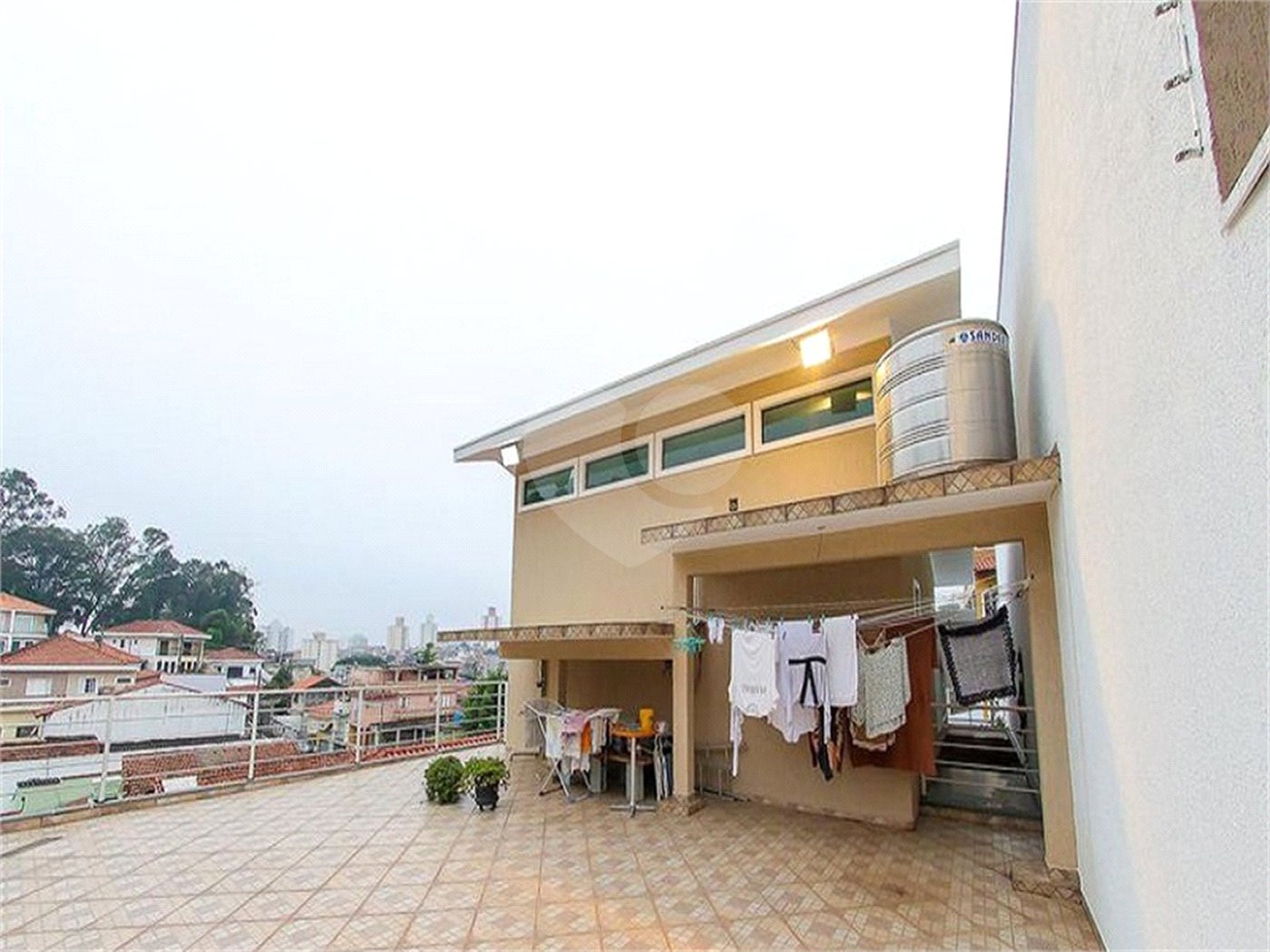 Sobrado à venda com 4 quartos, sendo 3 suítes, em Vila Mazzei, São Paulo, SP