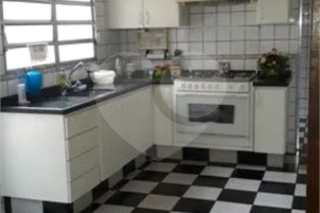 Casa à venda com 4 quartos, sendo 1 suíte, em Parque Fernanda, São Paulo, SP