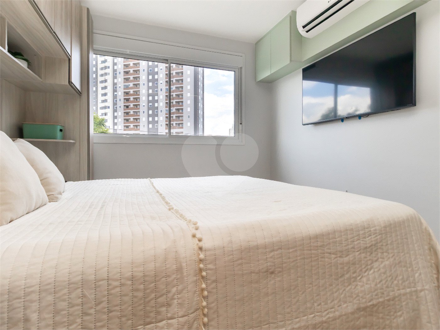 Apartamento à venda com 2 quartos, sendo 1 suíte, em Santo Amaro, São Paulo, SP