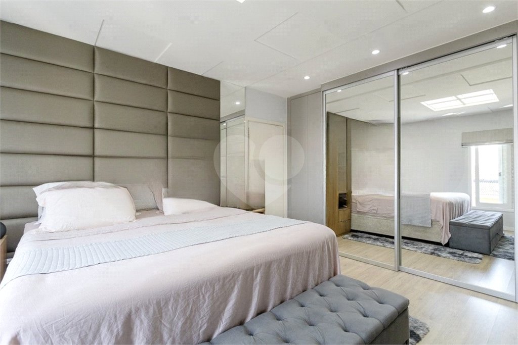 Sobrado à venda com 4 quartos, sendo 3 suítes, em Tucuruvi, São Paulo, SP