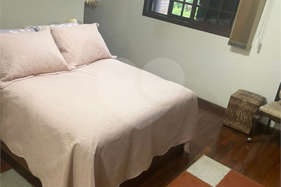 Sobrado à venda com 4 quartos, sendo 1 suíte, em Tremembé, São Paulo, SP