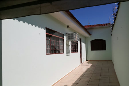 Casa térrea na Vila Costa do Sol