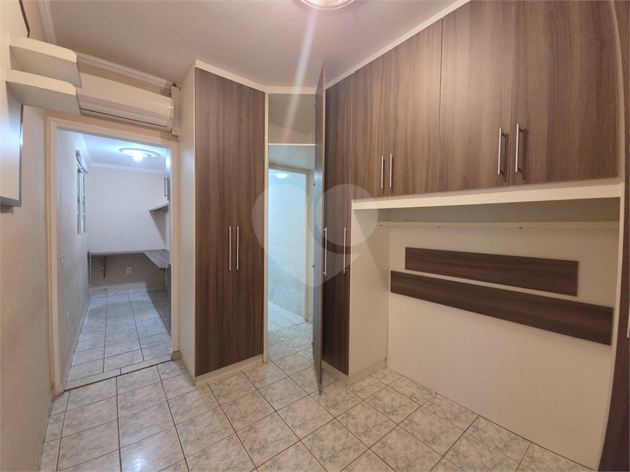 Casa à venda com 3 quartos, sendo 1 suíte, no condomínio Parque das Árvores, Sorocaba - SP