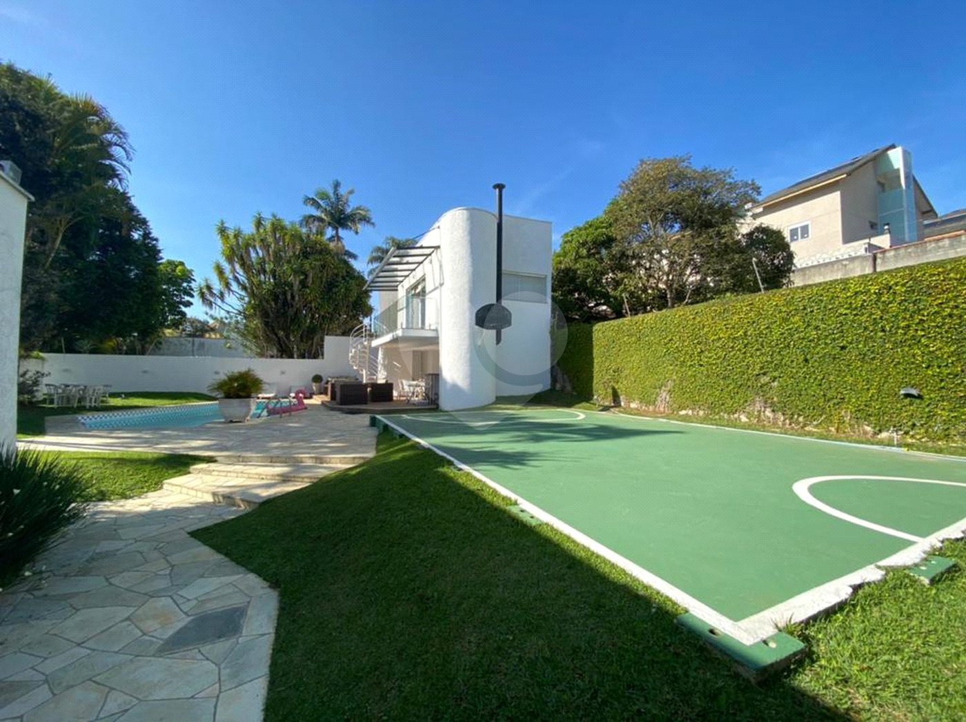 Casa à venda com 4 suítes em Vila Oliveira, Mogi das Cruzes, SP