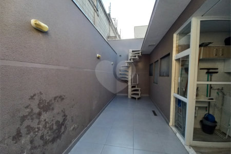 Casa à venda com 2 quartos, sendo 1 suíte, no condomínio Horto Florestal Villagio, Sorocaba - SP