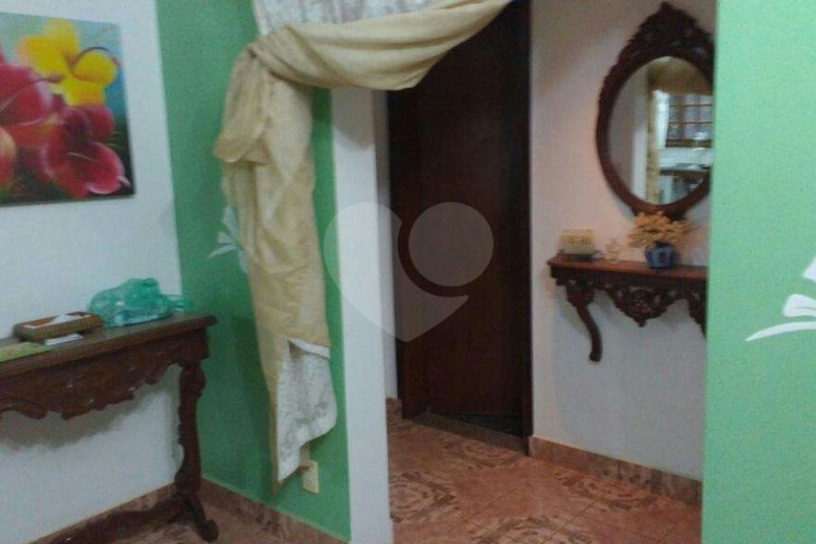 Casa Térrea à venda com 3 quartos, sendo 2 suítes, no Centro, Águas de Santa Bárbara, SP