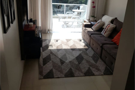 Sobrado à venda com 3 quartos, sendo 1 suíte,  em Jardim Olympia, São Paulo, SP