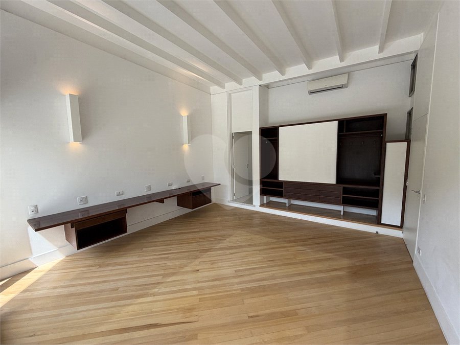 Casa à venda com 4 suítes em Residencial Tamboré, Barueri, SP