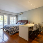 Casa à venda com 4 suítes em Jardim Guedala, São Paulo, SP