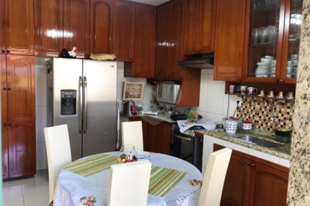 Casa à venda com 3 quartos, sendo 1 suíte,  em Campo Grande, Rio de Janeiro, RJ