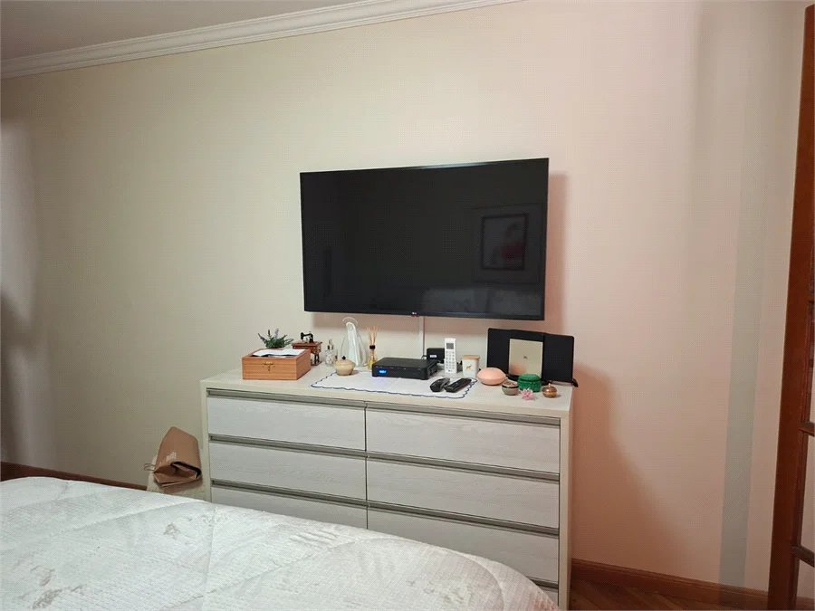 Sobrado à venda com 3 quartos, sendo 1 suíte, em Jardim Bonfiglioli, São Paulo - SP