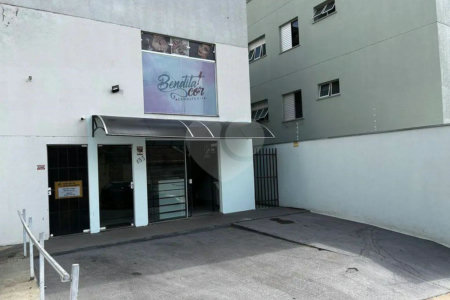 Prédio comercial á venda, com 88m2, em São Carlos-SP.