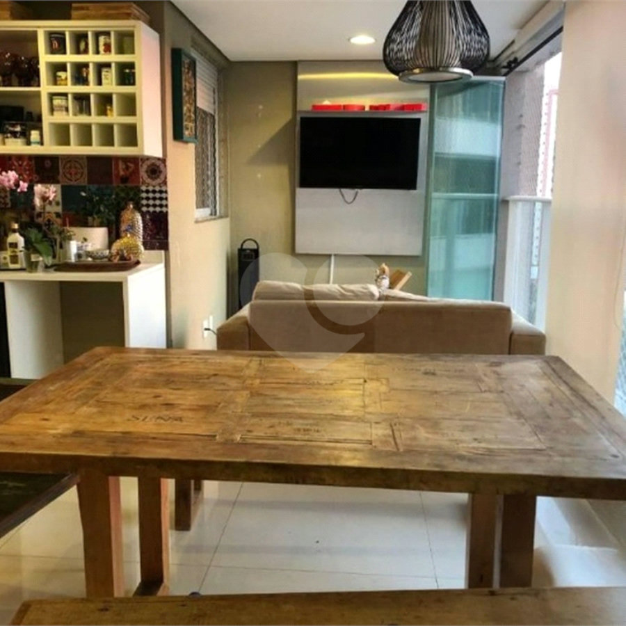 Apartamento na Mooca 3 suítes 108m² com 2 vagas, repleto de área de lazer.