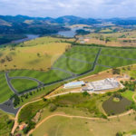 Terreno em Joanópolis com 1.000 metros, condomínio fechado com portaria e segurança, pronto para construir