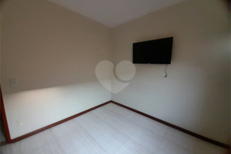 Casa à Venda no Residencial Eldorado - São Carlos