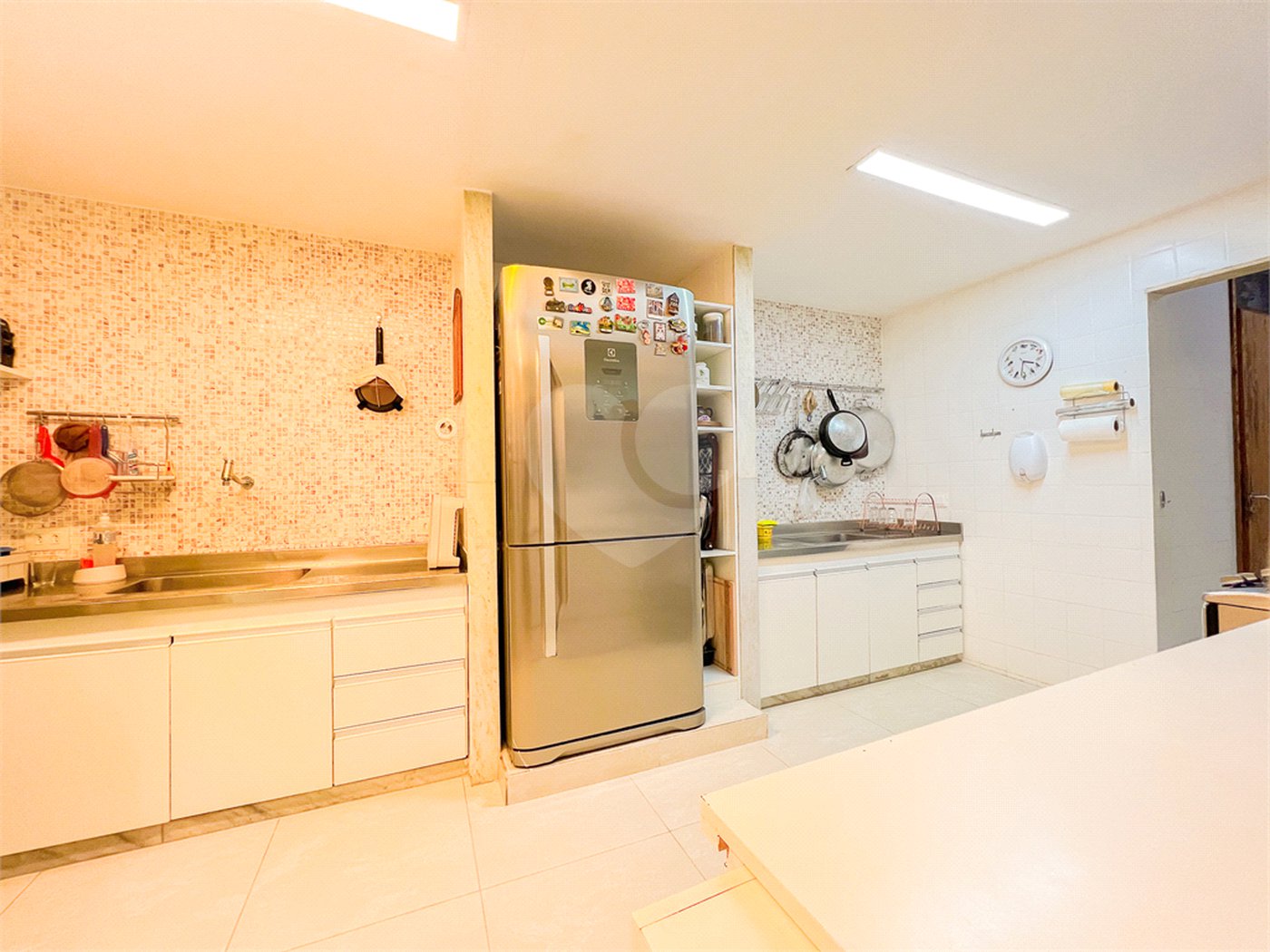 Apartamento à venda com 4 quartos, sendo 1 suíte, em Copacabana, Rio de Janeiro, RJ