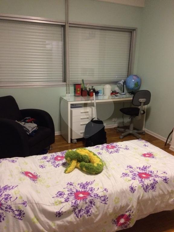 Apartamento à venda com 4 quartos, sendo 2 suítes, em Jardim América, São Paulo, SP