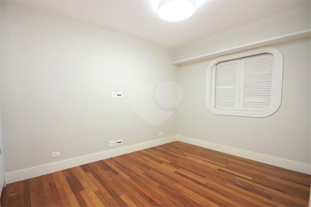 Apartamento para alugar com 3 quartos, sendo 1 suíte, em Granja Julieta, São Paulo, SP