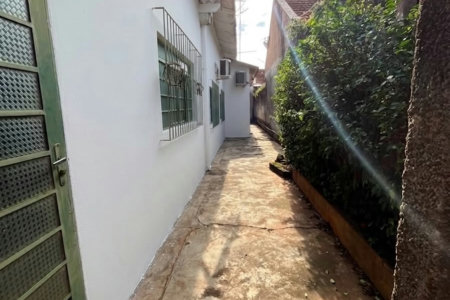 Casa à venda com 3 quartos, sendo 1 suíte, em Jardim das Oliveiras, Três Lagoas, MS