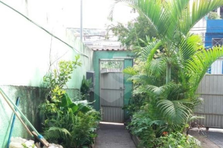 Sobrado à venda com 3 quartos, sendo 1 suíte, em Jardim Maria Duarte, São Paulo, SP