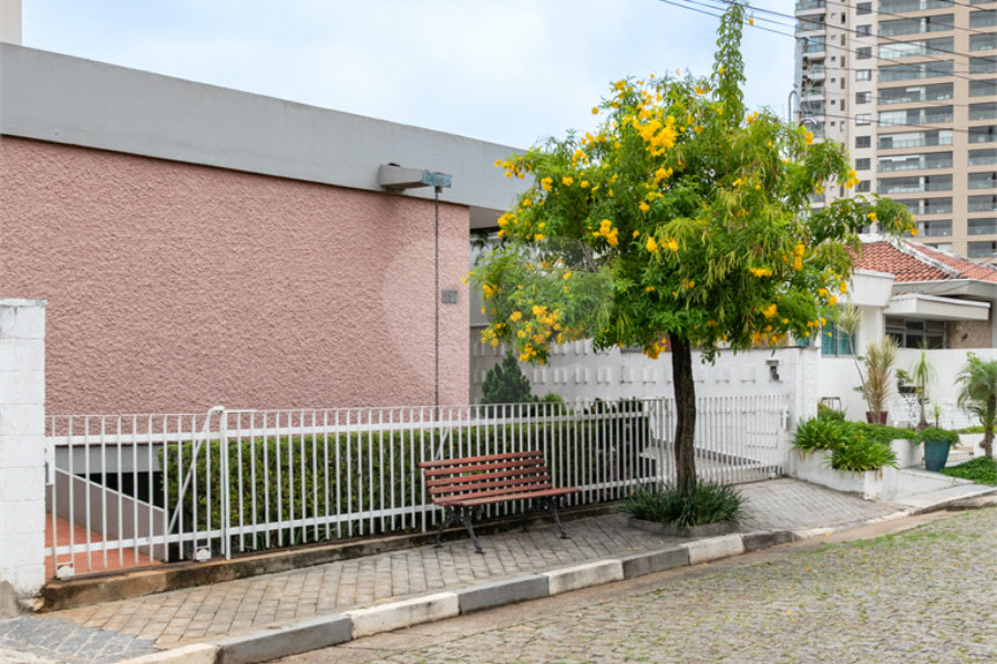 Casa Térrea à venda com 7 quartos, sendo 1 suíte, em Santana, São Paulo, SP