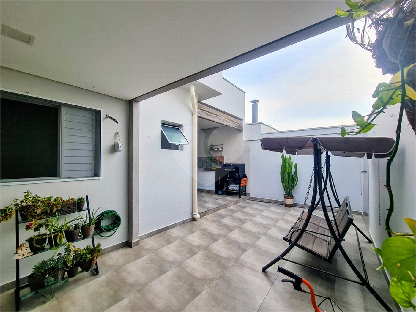 Casa à venda com 3 quartos, sendo 1 suíte, no condomínio Horto Florestal Iii, Sorocaba - SP