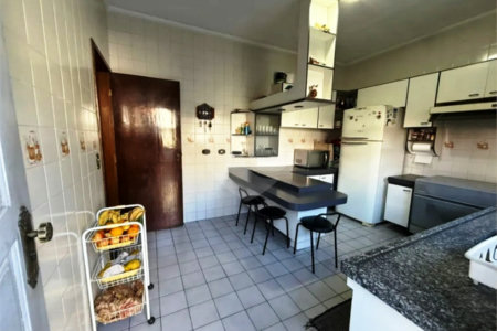 Sobrado à venda com 3 quartos, sendo 1 suíte, em Campo Grande, São Paulo, SP