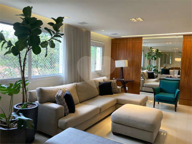 Apartamento para alugar com 3 suítes em Granja Julieta, São Paulo, SP