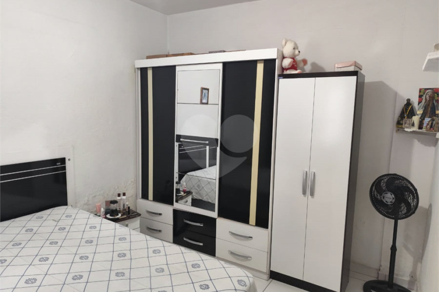 Casa Térrea à venda com 2 quartos em Parque Peruche, São Paulo, SP