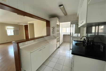 Apartamento à venda com 2 quartos, sendo 1 suíte, em Vila Andrade, São Paulo, SP